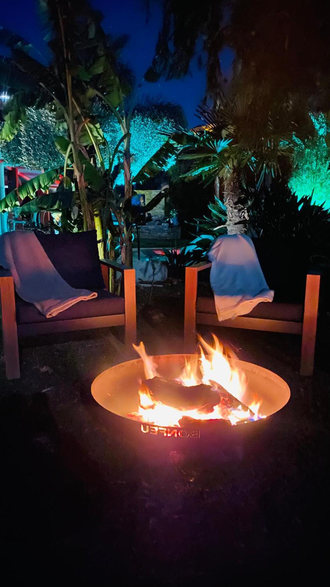 Le Cocoon Lodge Du Gapeau & Massage Solliès-Pont Kültér fotó